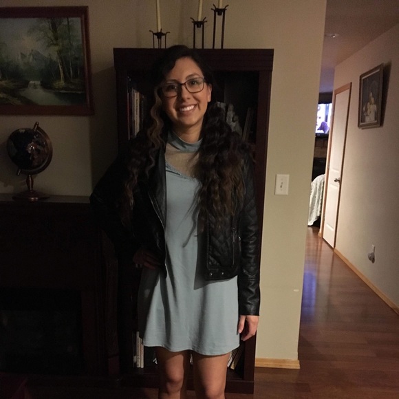 Meet your Posher, Angelica - Picture 1 of 1